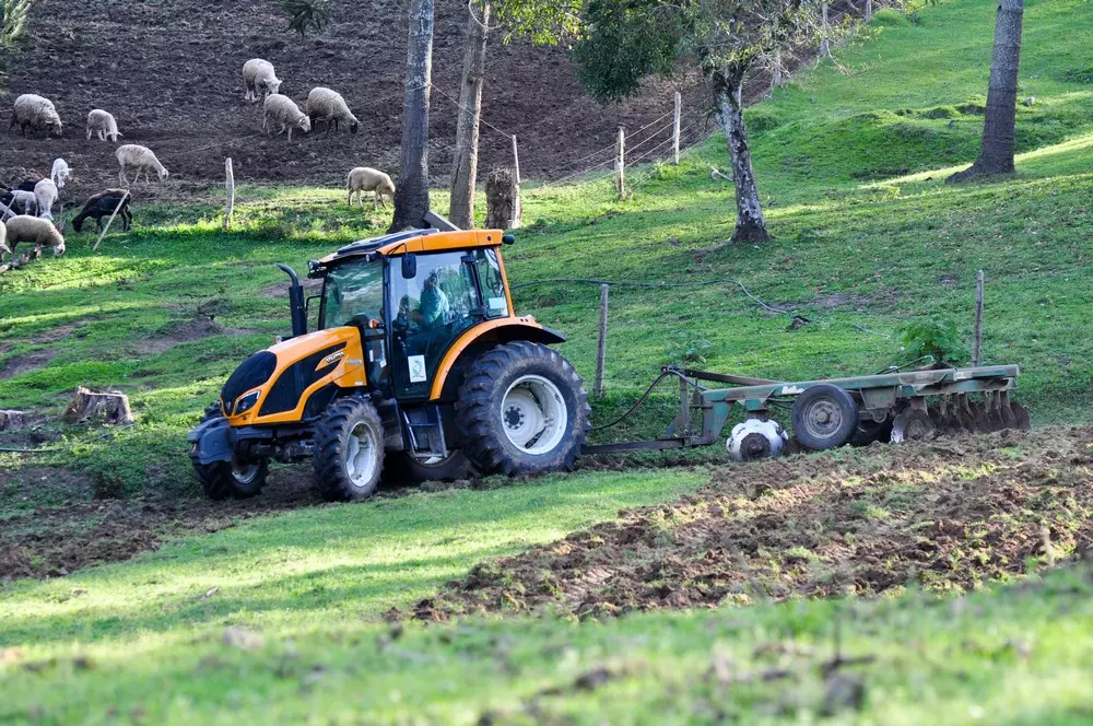 Patrulha Agrícola Mecanizada de Rio Negro oferece diversos serviços aos produtores